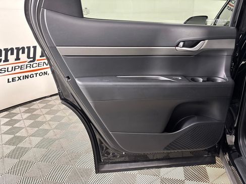 Used 2024 Hyundai Palisade SEL FWD image 24