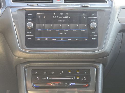Certified 2023 Volkswagen Tiguan SE AWD/4WD image 25