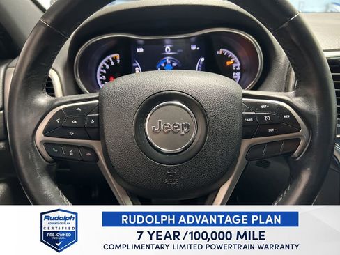 Used 2018 Jeep Grand Cherokee Laredo image 46