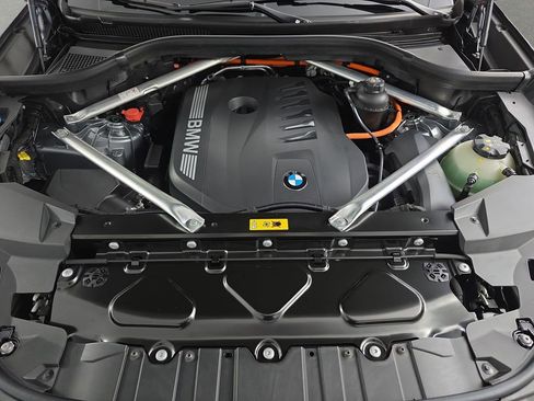 New 2026 BMW X5 xDrive50e w/ M Sport Package image 30