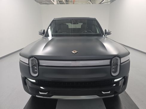 Used 2024 Rivian R1T Adventure AWD/4WD image 8