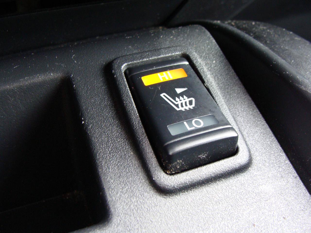 Used 2024 Nissan Titan SV w/ SV Convenience Package AWD/4WD image 23