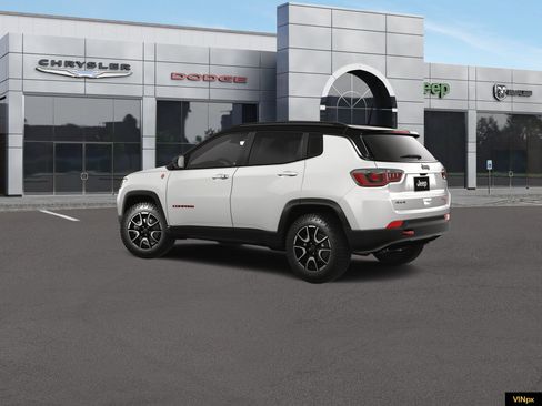 New 2026 Jeep Compass Trailhawk w/ Sun, Sound & Navigation Group AWD/4WD image 4