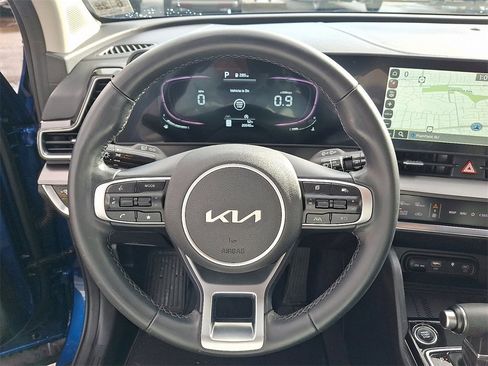 Used 2023 Kia Sportage EX image 20