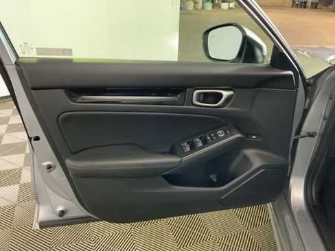 Used 2023 Honda Civic Touring image 15