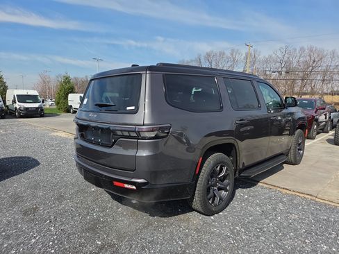 New 2026 Jeep Grand Wagoneer 4WD image 3