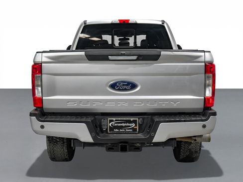 Used 2019 Ford F250 Lariat image 7
