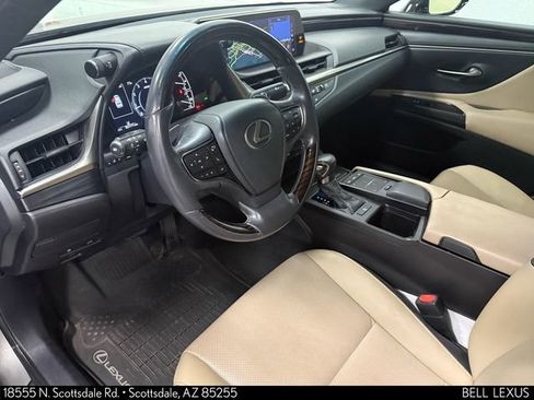 Used 2021 Lexus ES 250 w/ Premium Package image 10