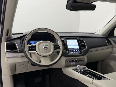Certified 2024 Volvo XC90 B6 Ultimate AWD/4WD image 24