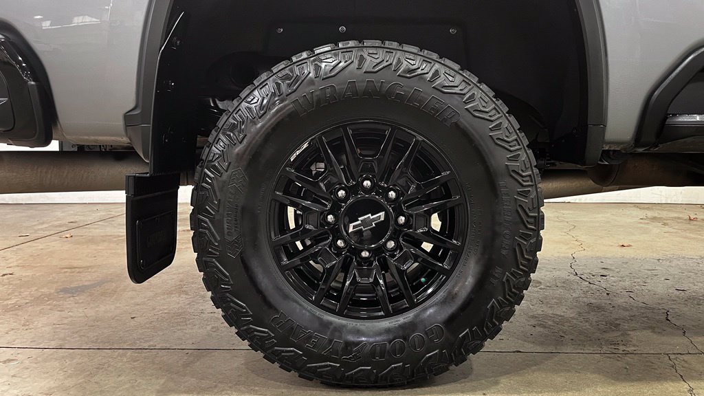 Certified 2024 Chevrolet Silverado 2500 ZR2 w/ Technology Package AWD/4WD image 13