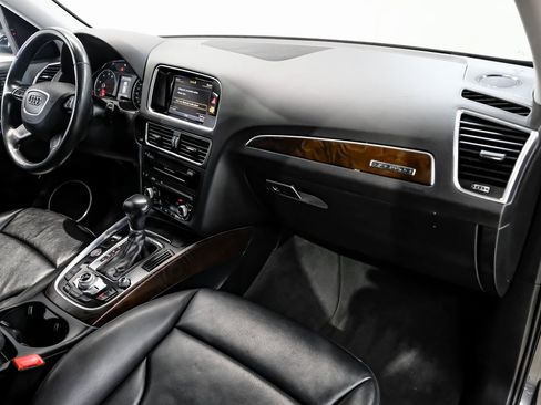 Used 2017 Audi Q5 2.0T Premium Plus w/ Technology Package image 22