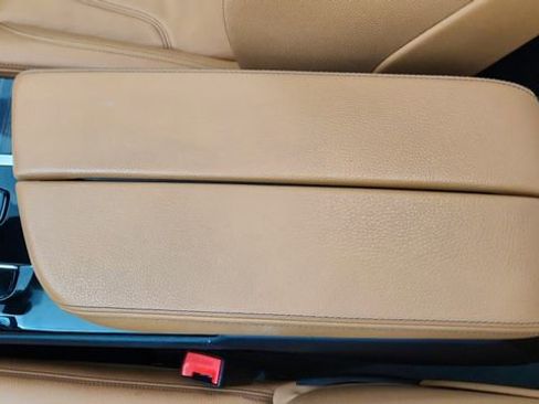 Used 2021 BMW 530i w/ Convenience Package image 50