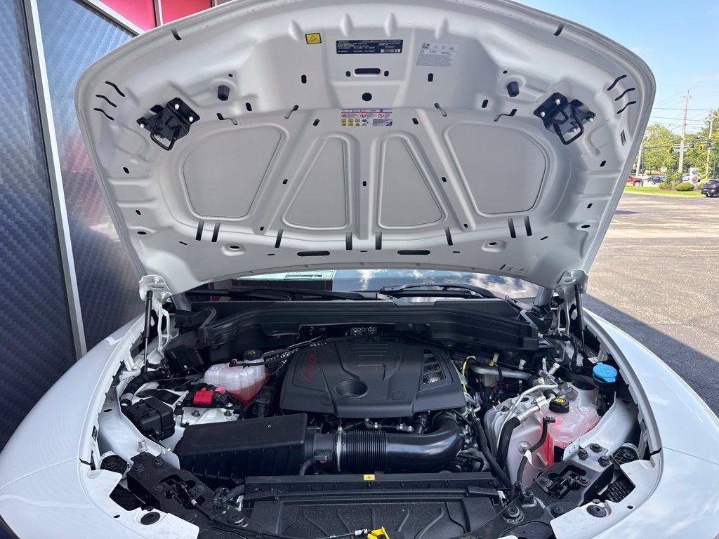 New 2026 Alfa Romeo Stelvio Sprint AWD/4WD image 25