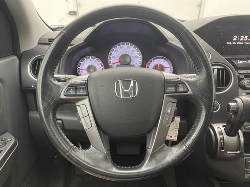 Used 2015 Honda Pilot Touring image 21