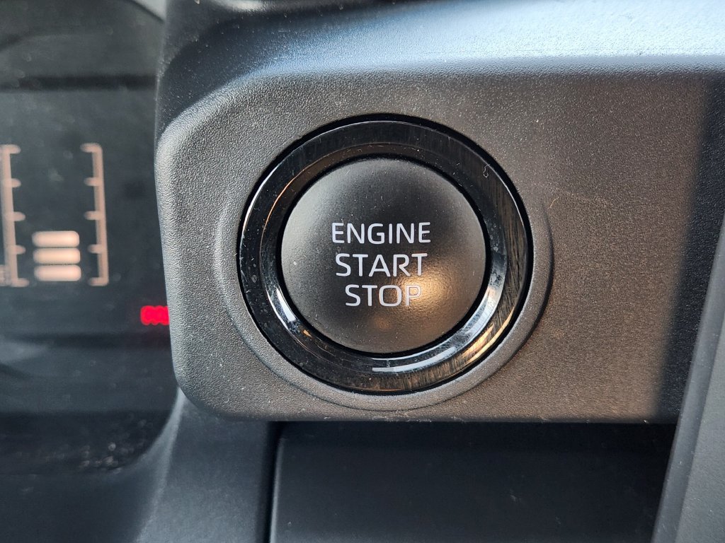Used 2025 Toyota Tacoma SR RWD image 21