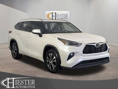 Used 2021 Toyota Highlander XLE