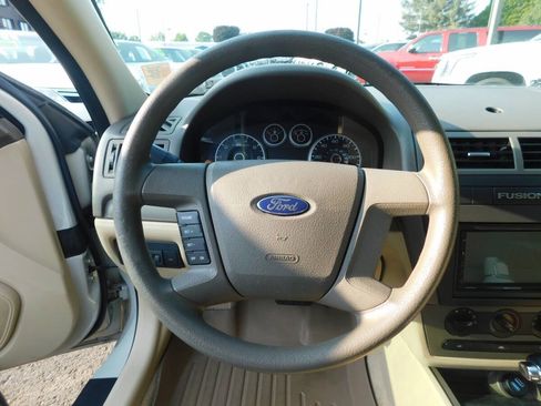 Used 2008 Ford Fusion S FWD image 9