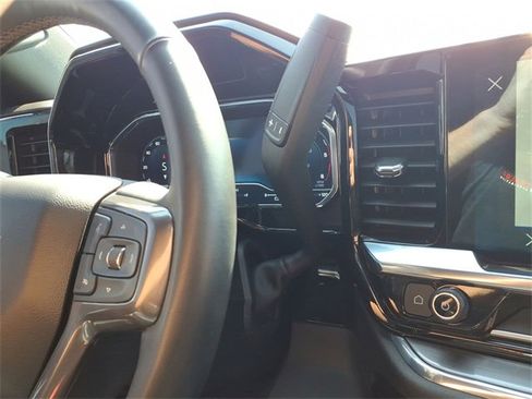 Certified 2024 Chevrolet Silverado 3500 High Country w/ High Country Premium Package image 16