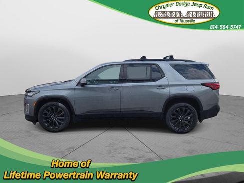 Used 2023 Chevrolet Traverse RS image 9