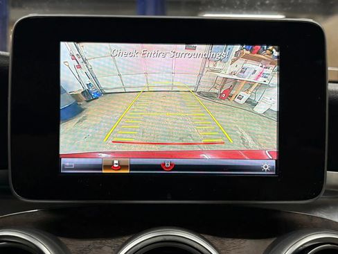 Used 2018 Mercedes-Benz C 300 4MATIC Sedan image 12