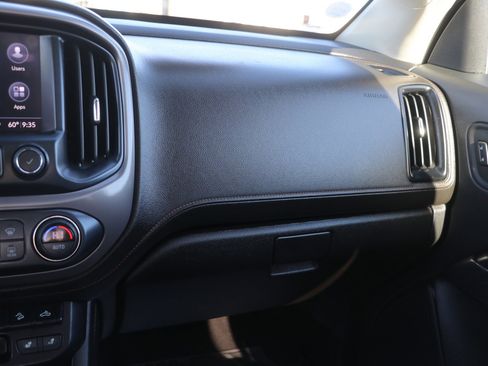 Used 2022 GMC Canyon AT4 w/ Driver Alert Package image 28