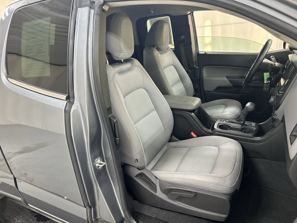 Used 2020 Chevrolet Colorado W/T w/ WT Convenience Package RWD image 22