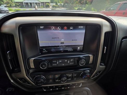 Used 2016 GMC Sierra 1500 Denali w/ Enhanced Driver Alert Package AWD/4WD image 22
