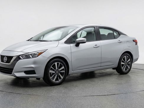 Used 2025 Nissan Versa SV FWD image 3