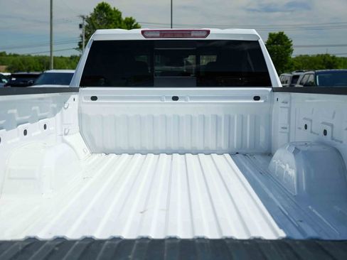 Used 2024 Chevrolet Silverado 1500 LT AWD/4WD image 11