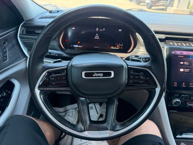 Used 2021 Jeep Grand Cherokee L Overland w/ Luxury Tech Group IV AWD/4WD image 16