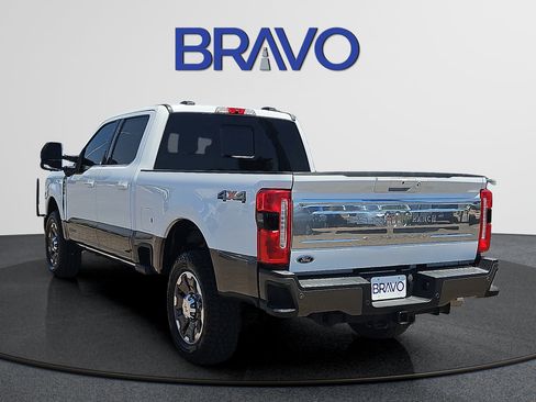 Used 2023 Ford F250 King Ranch AWD/4WD image 3
