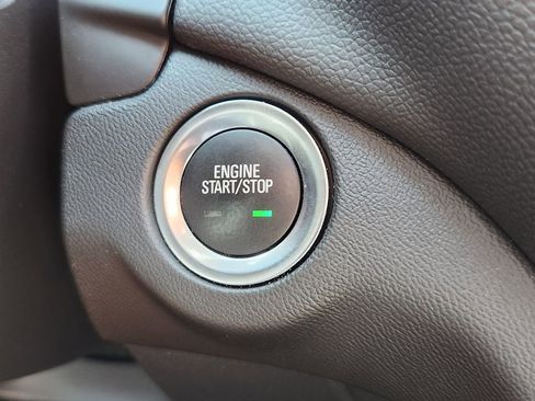 Used 2024 Chevrolet Equinox LT image 30