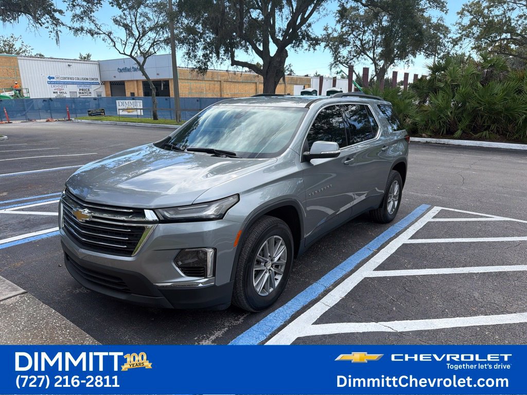 Used 2023 Chevrolet Traverse LT FWD image 1