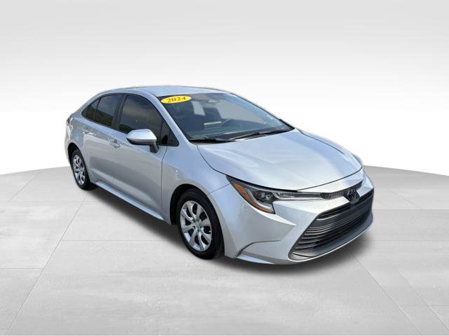 Used 2024 Toyota Corolla LE FWD image 8