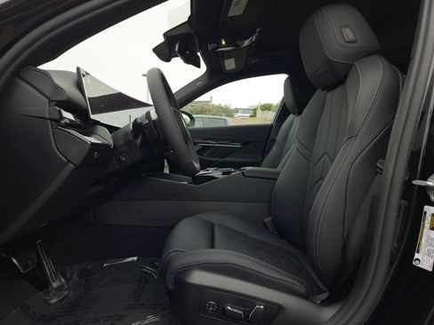 New 2027 BMW 530i w/ M Sport Package RWD image 8