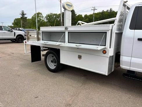 Used 2024 Ford F550 4x4 Regular Cab Super Duty image 14