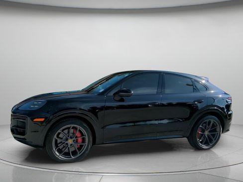 Used 2024 Porsche Cayenne S AWD/4WD image 15