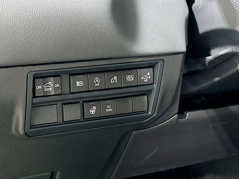New 2026 Toyota Tundra Limited AWD/4WD image 11