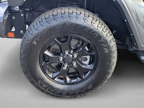 Used 2022 Jeep Wrangler Sport image 20