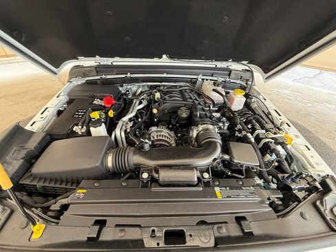 Used 2025 Jeep Gladiator Sport AWD/4WD image 51
