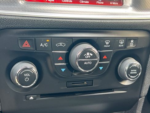 Used 2014 Dodge Charger SRT8 Super Bee w/ Satin Vapor Edition image 18