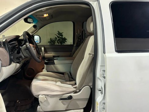 Used 2007 GMC Sierra 1500 SLE w/ SLE/SLT Trailering Package RWD image 12