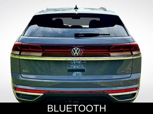 Used 2025 Volkswagen Atlas Cross Sport SEL image 5