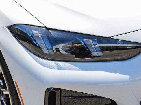 New 2026 BMW i4 eDrive40 w/ M Sport Package RWD image 8
