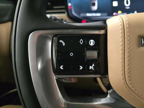 New 2026 Land Rover Range Rover SE image 19