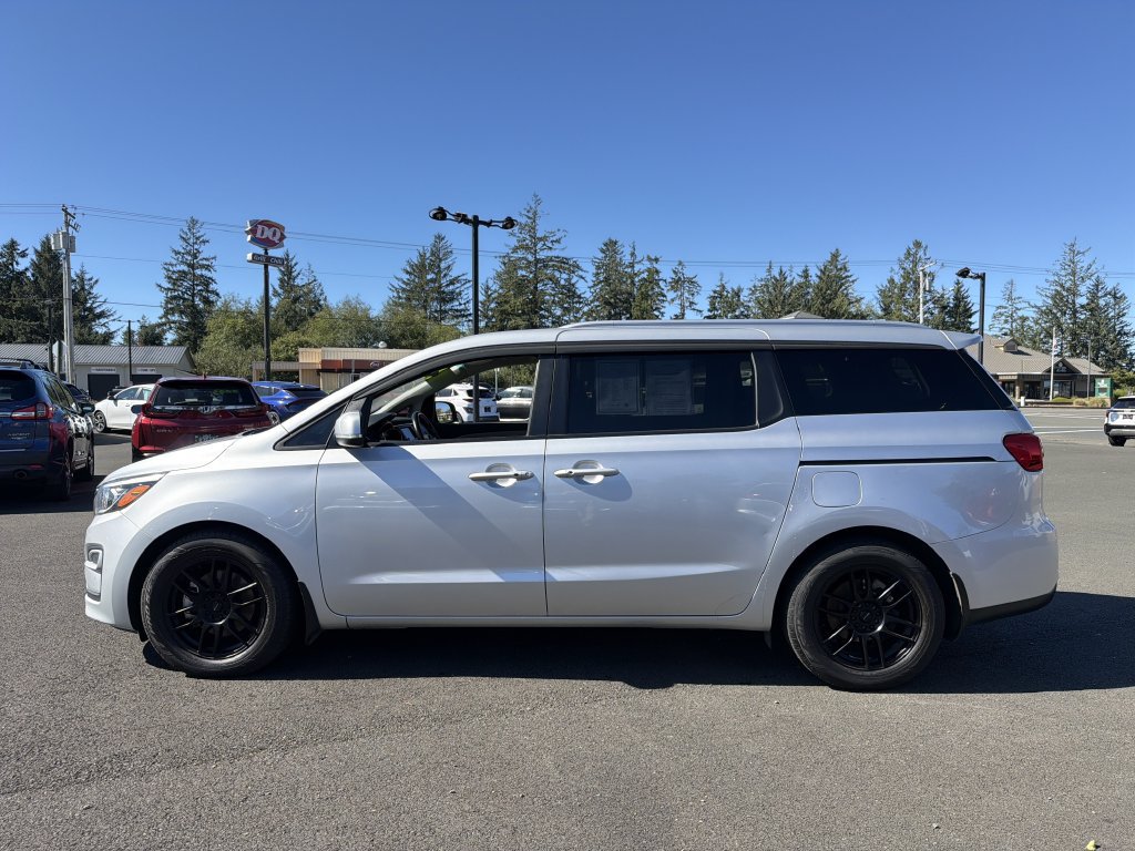 Used 2020 Kia Sedona EX FWD image 3