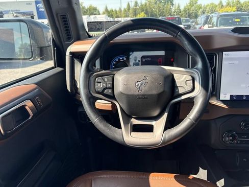 Used 2024 Ford Bronco Outer Banks AWD/4WD image 13