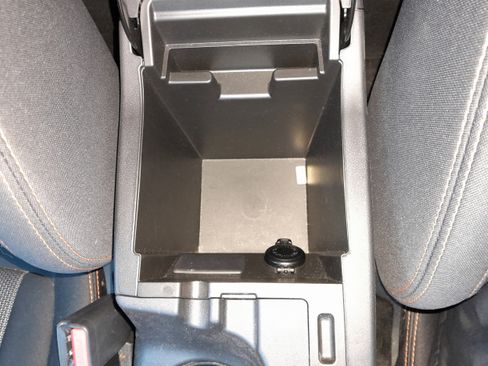 Used 2023 Subaru Crosstrek 2.0i Premium image 25