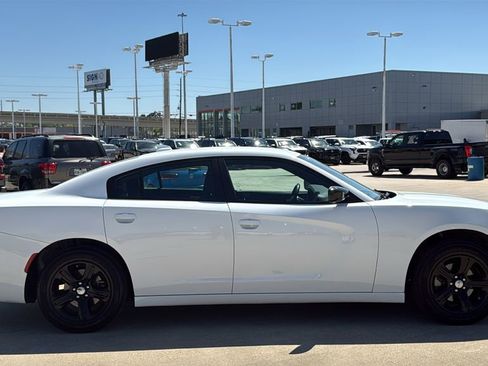 Used 2023 Dodge Charger SXT image 6