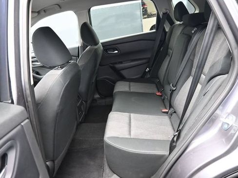 Used 2024 Nissan Rogue SV FWD image 31